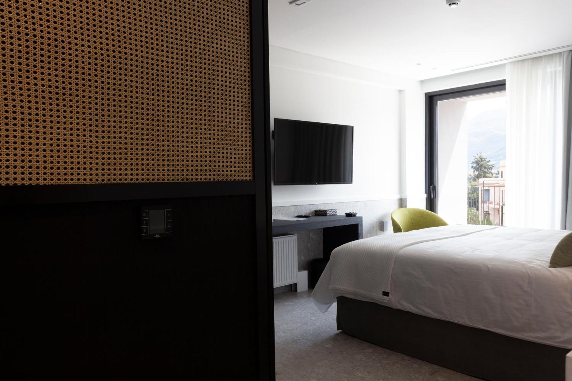 11Suites Aígio Pokoj fotografie