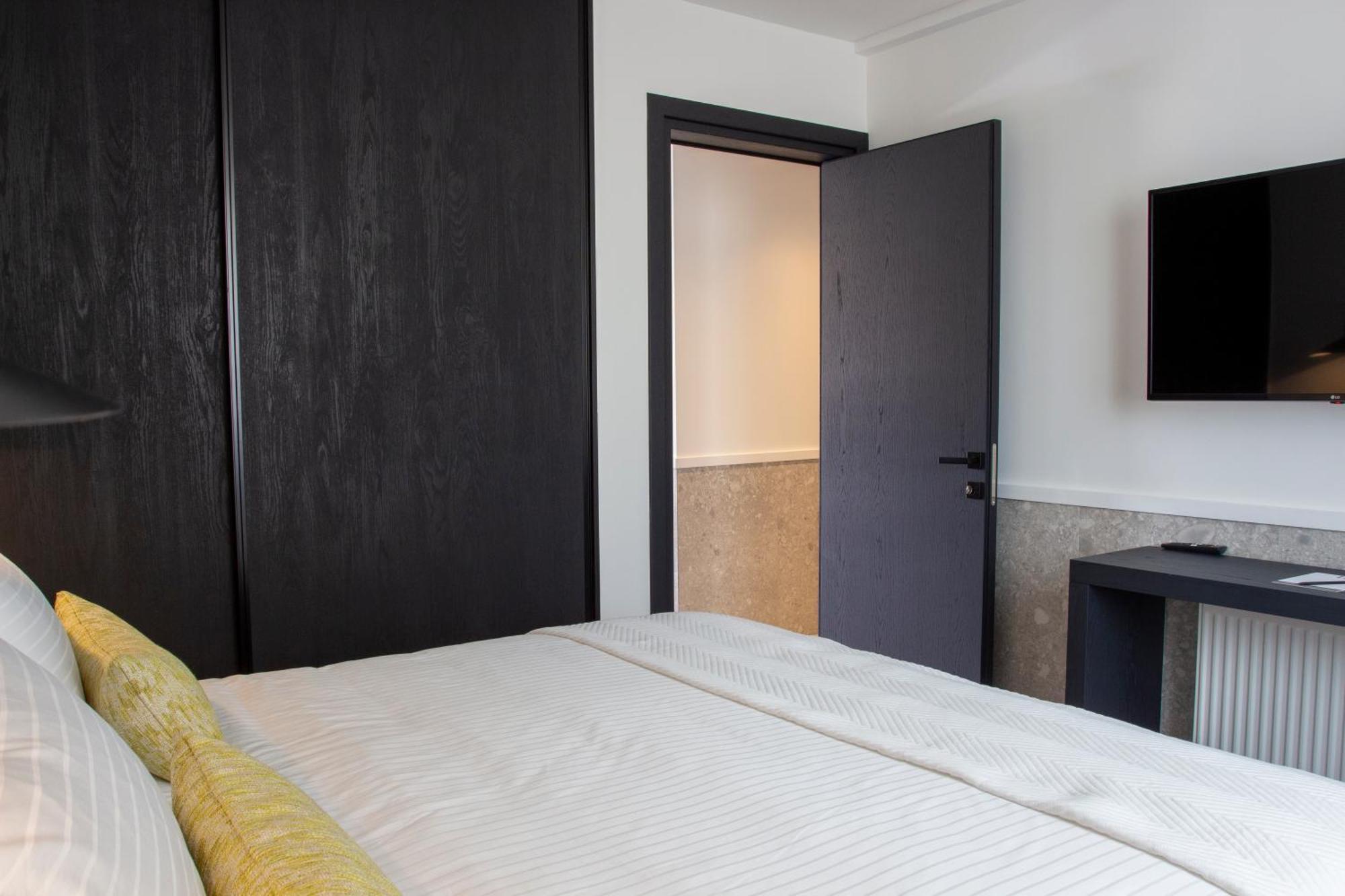 11Suites Aígio Pokoj fotografie